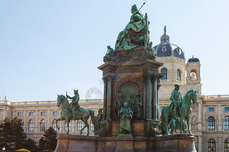 前往维也纳城市MariaTheresa纪念碑和Kunsthistorisches博物馆艺术历史博物馆美术奥地利维也纳MariaT图片