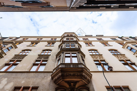 前往维也纳市奥地利维也纳Annagasse狭窄街道的公寓房图片