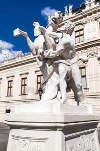 前往维也纳城市奥地利维也纳上贝尔韦德雷宫附近雕像图片