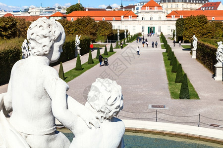 前往维也纳城市的旅行下贝尔韦代雷宫从奥地利维也纳不喷泉下游图片