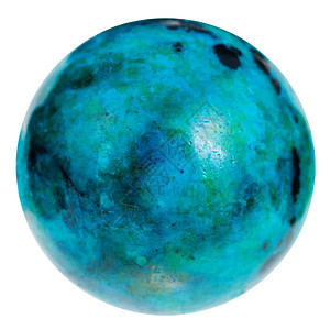 天然矿物石的大型由白背景上孤立的蓝Chrysocolla宝石的球体图片