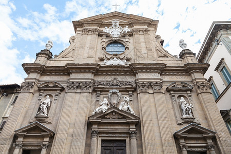 意大利之旅佛罗伦萨市圣米歇尔教堂正面图片