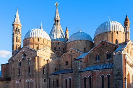 前往意大利帕多瓦市圣安东尼大教堂Basilicadisantantoniodipadova的建筑图片