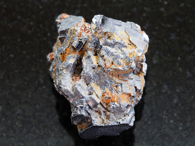 天然矿物岩石标本的大型深花岗岩背景的粗金石图片