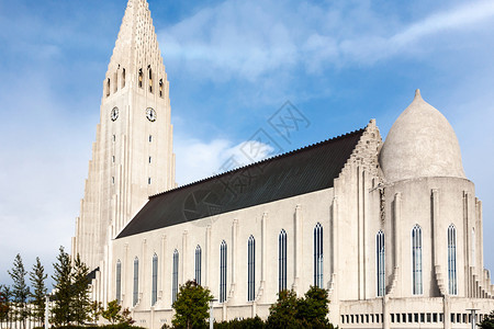 前往冰岛塞普滕贝尔雷克雅未市Hallgrimmskirkja教堂建筑图片