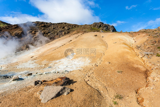 在南半岛雷克雅内斯卡吉雷克雅内斯半岛的Krysuvik地热雷克雅内斯卡吉雷克雅内斯半岛的黄坡上前往冰岛索尔法塔拉黄坡上的索尔法塔图片