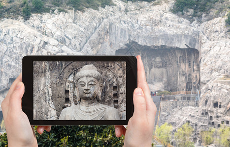 旅游概念旅游照片春季在西山的佛教长门洞穴古托斯隆洞穴的大瓦伊罗卡纳雕像图片