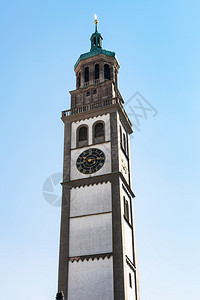 春季前往德国奥格斯堡市Perlachturm美式钟塔顶图片
