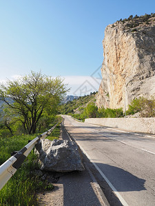 山区沥青路图片