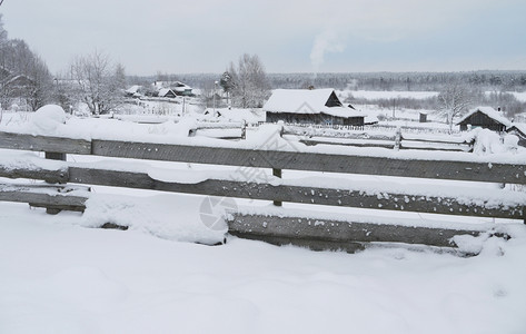 冬季俄罗斯村图片
