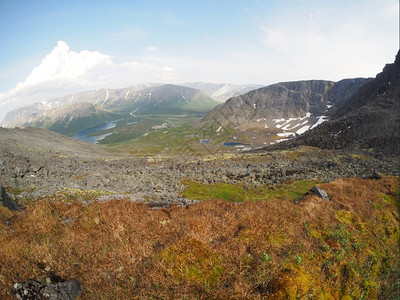 堀北真希写真希比尼山背景