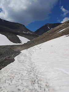 夏季山图片