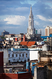 古哈瓦那大教堂在阳光明媚的一天图片
