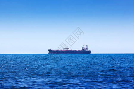 海洋湾现代油轮图片