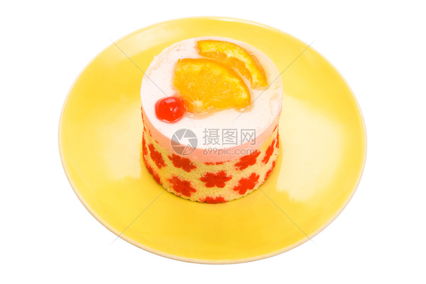 樱桃蛋糕和黄色盘子上的橙蛋糕图片