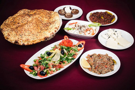 各种土耳其红布背景开胃菜图片