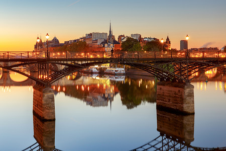 利奥波德塞达桑戈尔桥日出巴黎法国图片