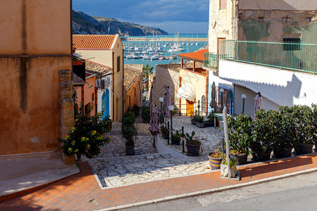 CastellammaredelGolfo的传统中世纪街道意大利西里卡斯特洛马尔Golfo图片