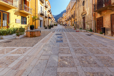 CastellammaredelGolfo的传统中世纪街道意大利西里卡斯特洛马尔Golfo图片
