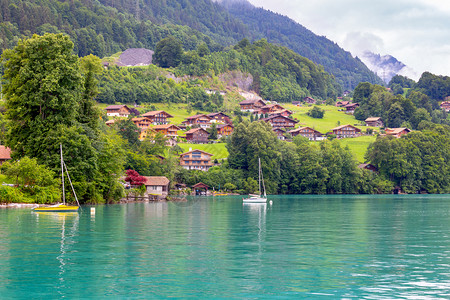 瑞士著名的Brienz湖上的传统瑞士村庄Iseltwald瑞士著名的Brienz湖上的瑞士村庄Iseltwald瑞士著名的Bri图片