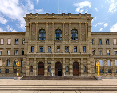 瑞士苏黎世大学国立大学楼图片