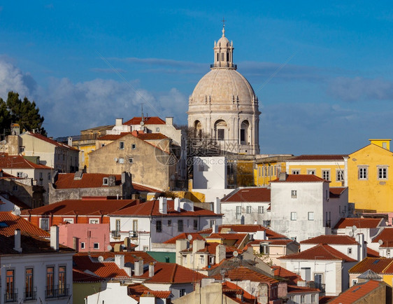葡萄牙里斯本Alfama区古代中世纪的空景象葡萄牙Batalha广场附近的StIldefonso古代天主教堂葡萄牙波尔图图片