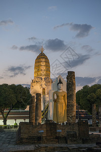 泰国北部菲察努洛克市的一座寺庙瓦夫拉寺遗址泰国Phitsanulok2018年11月泰国PHITSANULOKWATRATANA图片