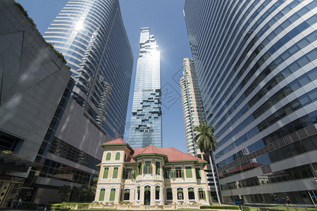 位于亚洲最南端的泰国曼谷市西隆的西隆大厦和马哈那洪大厦泰国曼谷2019年11月泰国曼谷西隆马哈那洪大厦图片