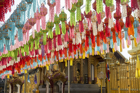 该寺位于泰国北部的兰丰省兰丰市哈里芬猜寺泰国兰普洪2019年11月泰国兰普洪瓦特弗拉HARIPHUNCHAI图片