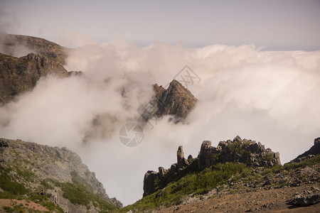 葡萄牙马德拉岛中公园景观和山丘葡萄牙马德拉2018年4月图片