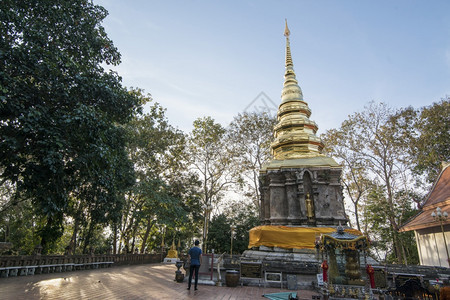 这座寺庙位于湄公河金三角的清盛镇位于泰国北部清莱市的北部泰国ChiangSean2019年11月泰国ChiangSAENWATP图片