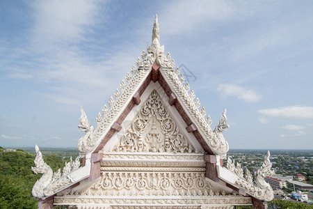 位于泰国菲察布里省菲察布里市Phetchaburi考王山上的PhraNakhonKhiri历史公园的WatPhraKaewNoi图片