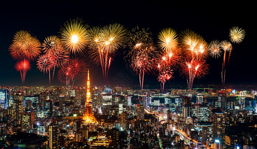 日本东京市风景的烟花节日图片