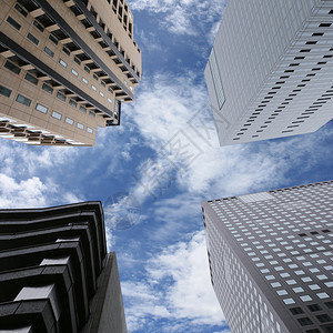 现代商业摩天大楼或未来金融经济概念的高楼图片