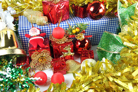 圣诞节或新年的金丝带附属装饰图片