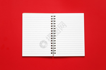 关于红画纸背景的空白笔记本纸供设计圣诞概念时使用图片