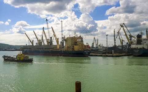 NovorossiyskRussia2016年8月日Berth在港口工业货运Berth在港口工业货运图片
