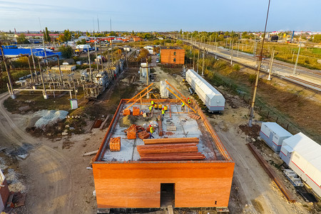 砖房的建造安装车顶建筑工程砖房的建造安装车顶建筑工程图片