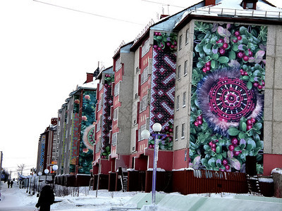 俄罗斯萨列哈尔德207年月日城市冬季的萨列哈尔德市城的房屋和街道城市位于亚马尔半岛的北极圈之外城市冬季的萨列哈尔德市城的房屋和街图片