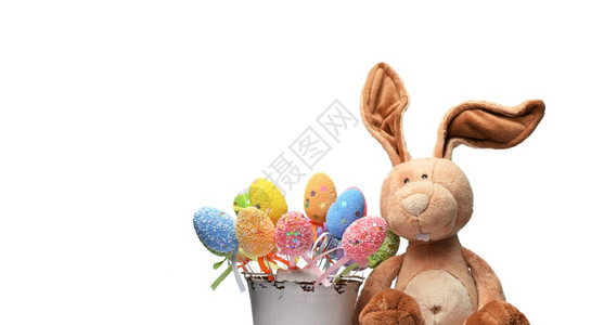 兔子玩偶和带装饰的鸡蛋图片