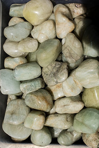 aquamarine蓝贝里尔宝石作为天然矿物岩标本图片