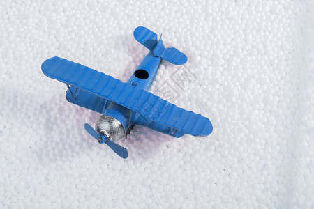 迷你蓝色飞机模型高清图片