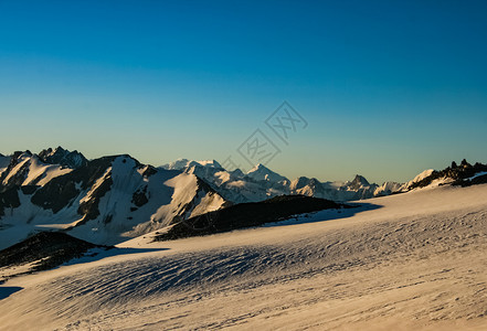 雪山景观山上有雪山地景观雪山景观山上有雪洛杉矶山图片