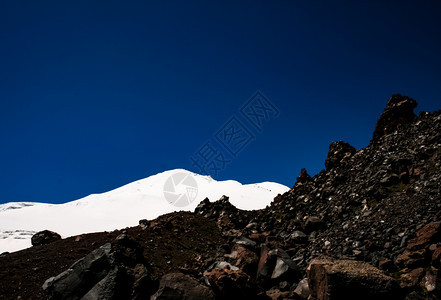 雪山景观山上有雪山地景观雪山景观山上有雪洛杉矶山图片