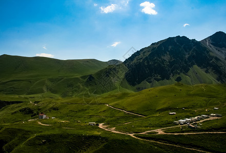 山上有草的山景山地景观山地植被山上有草的山景山地景观图片