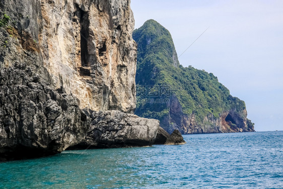 泰国普吉岛海边的岩石泰国海边的岩石图片