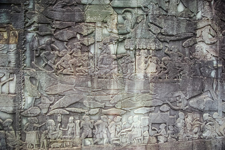 柬埔寨吴哥通石门暹粒墙上的巴斯救济措施图片