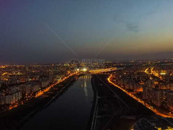 莫斯科市的顶端景色莫斯科之夜市的灯光图片