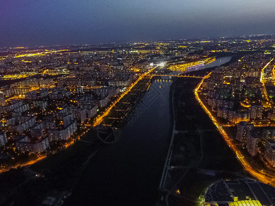 莫斯科市的顶端景色莫斯科之夜市的灯光图片