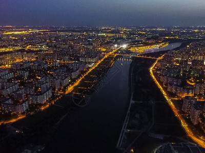 莫斯科市的顶端景色莫斯科之夜市的灯光图片